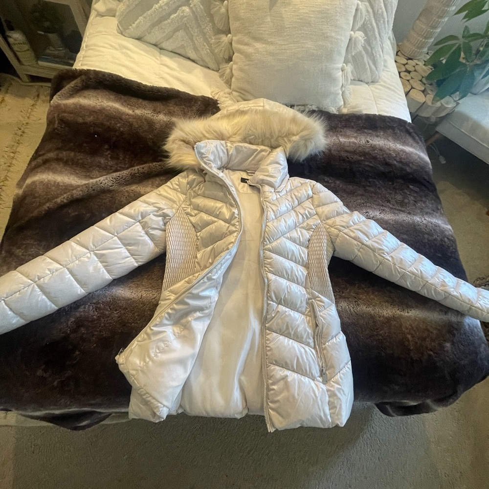 Never worn puffer jacket